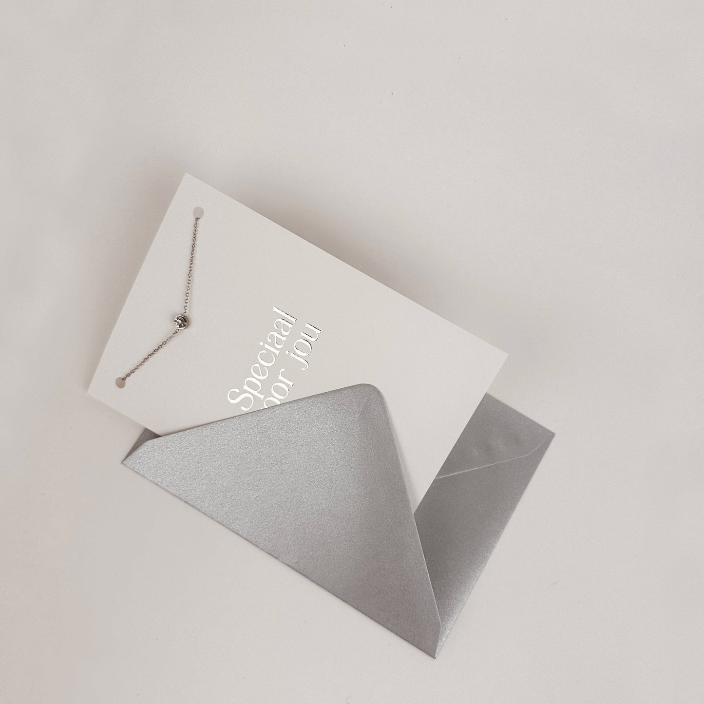 Luxe kaart Speciaal voor jou met armband zilver - Sieradenkaart