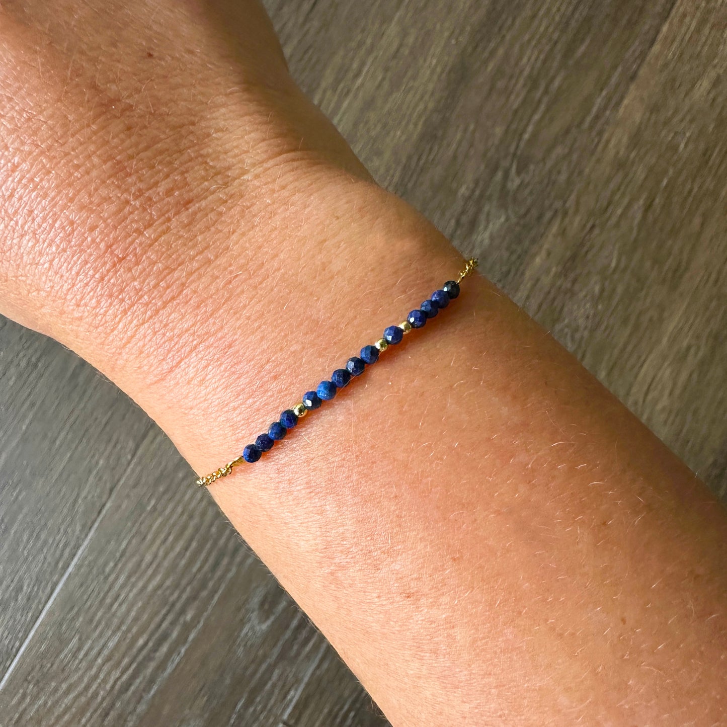 Luxe wenskaart lapis lazuli met armband goud