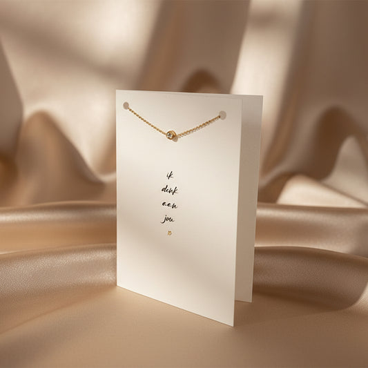 Luxe kaart Ik denk aan jou met armband goud (vanaf 5 stuks) - Sieradenkaart